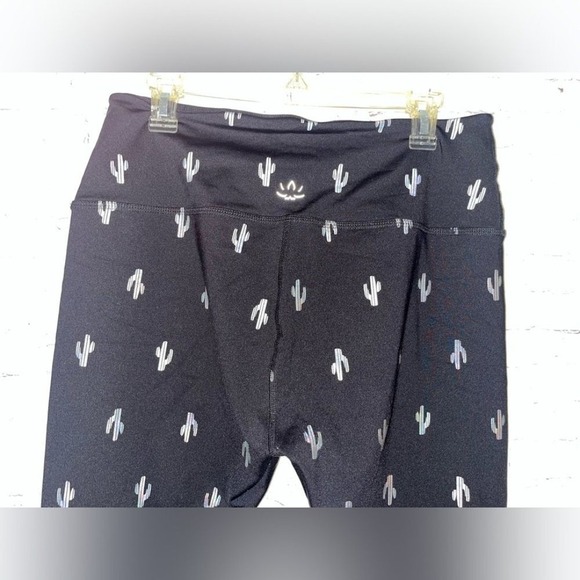 ✨Beyond Yoga Iridescent Cactus Print Leggings Active Yoga Pants Athleisure XXL - Picture 4 of 6